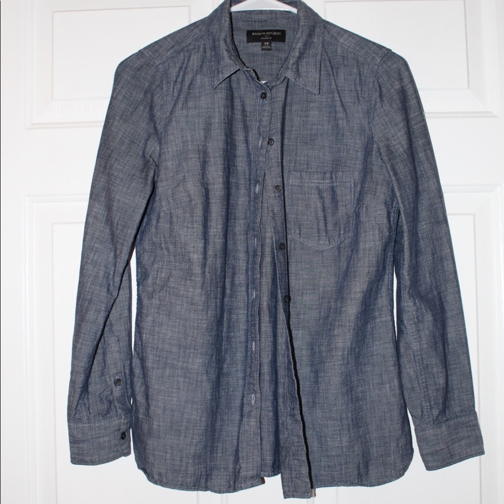 Banana republic women’s button down shirt